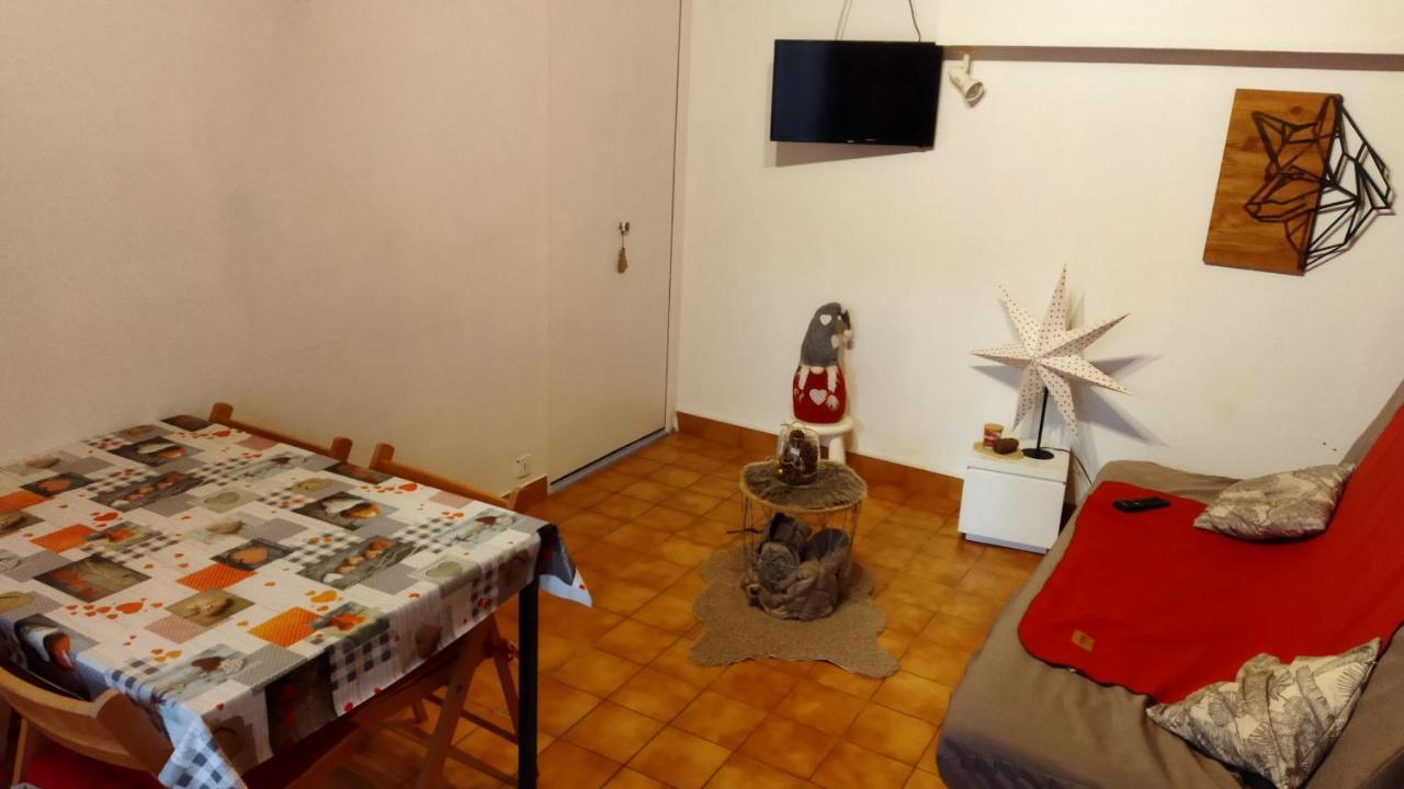 Gites Chalet Grand Cerf Montclar-Ubaye ภายนอก รูปภาพ